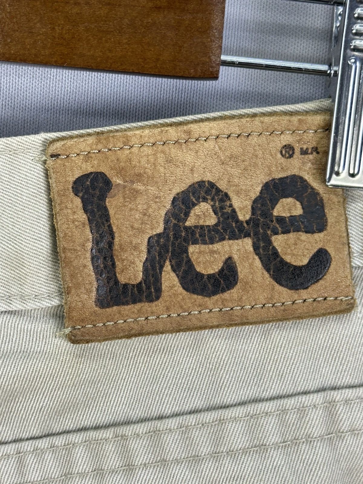 Lee Vintage 90’s Lee Khaki Trouser Pants Size US 33 - 12 Thumbnail