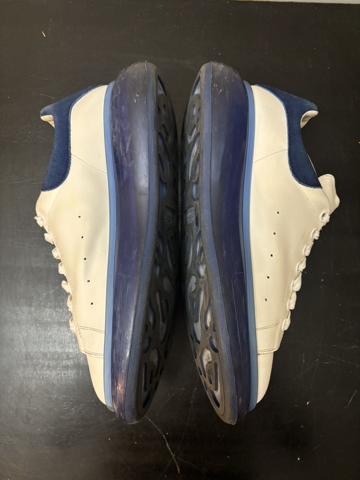 Alexander McQueen Alexander McQueen Oversized Leather Sneakers Blue Bubble Size US 11 / EU 44 - 3 Thumbnail