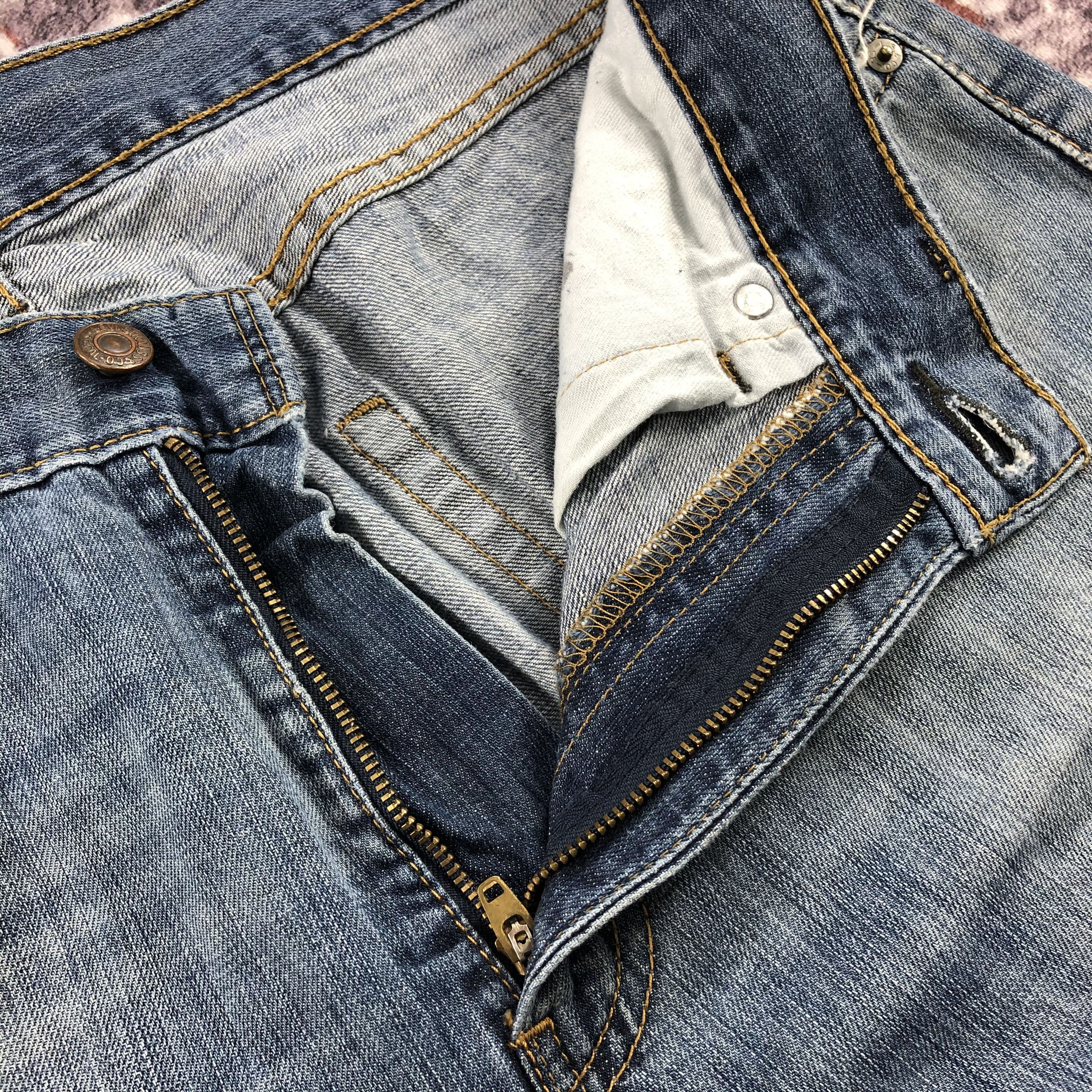 Levi's × Vintage Vintage Blue Wash Levis 505 Jeans-JM2619 Size US 34 / EU 50 - 10 Thumbnail