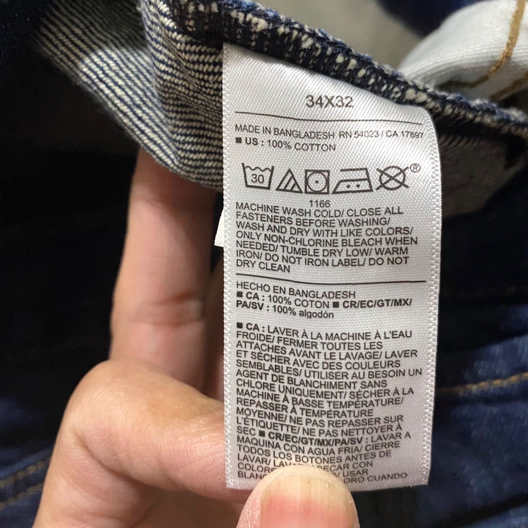 Old Navy Old Navy Jeans Blue Denim Dark Wash Mid Rise Straight Leg 34x30 5-Pocket Regular Waist Mens XS? Size US 34 / EU 50 - 4 Thumbnail