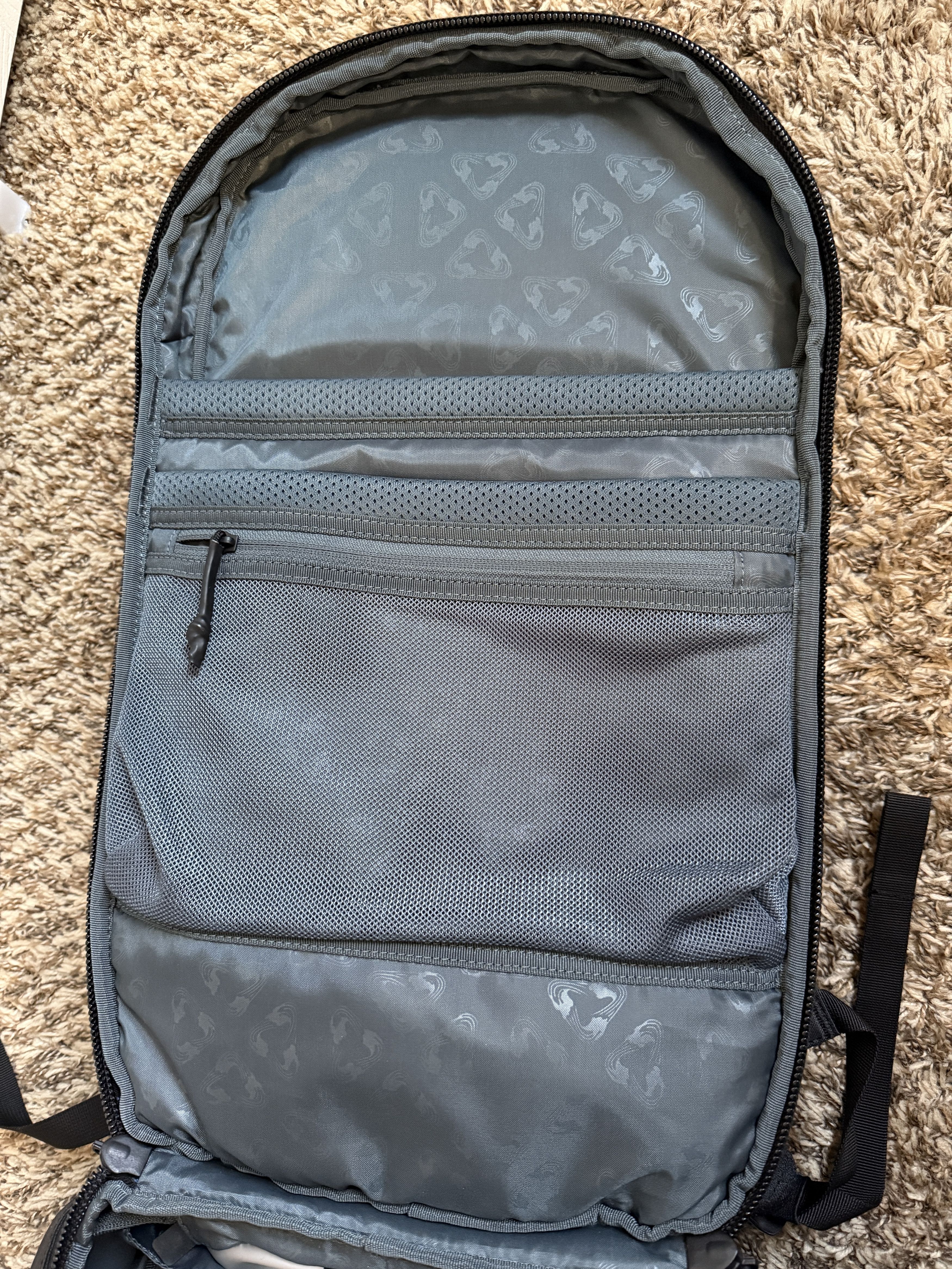 Outdoor Research Thule Aion Backpack - 28L Expandable up to 32L Size ONE SIZE - 14 Thumbnail