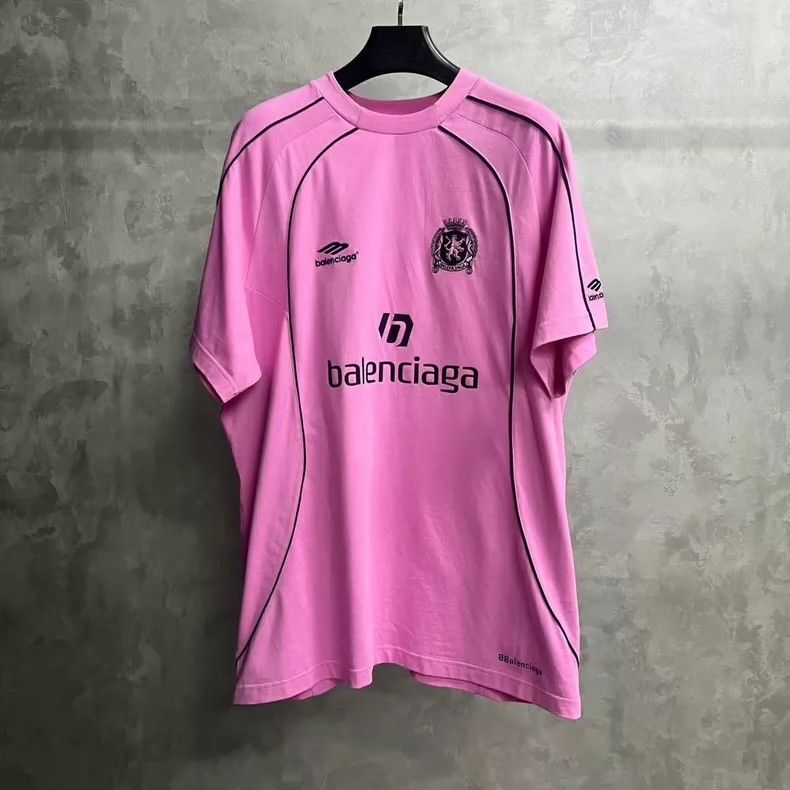 Balenciaga Balenciaga Pink logo print crew neck pullover short sleeve Size US M / EU 48-50 / 2 - 1 Thumbnail
