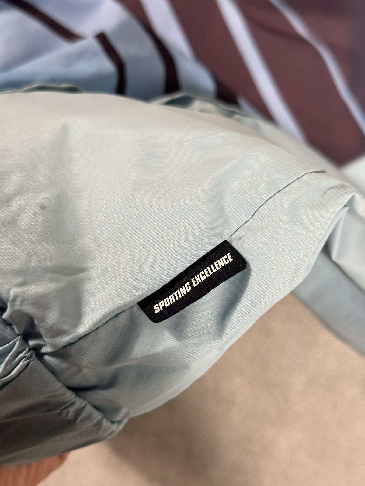 Nike Nike Vintage Windbreaker Gradient Jacket Size US XL / EU 56 / 4 - 3 Thumbnail