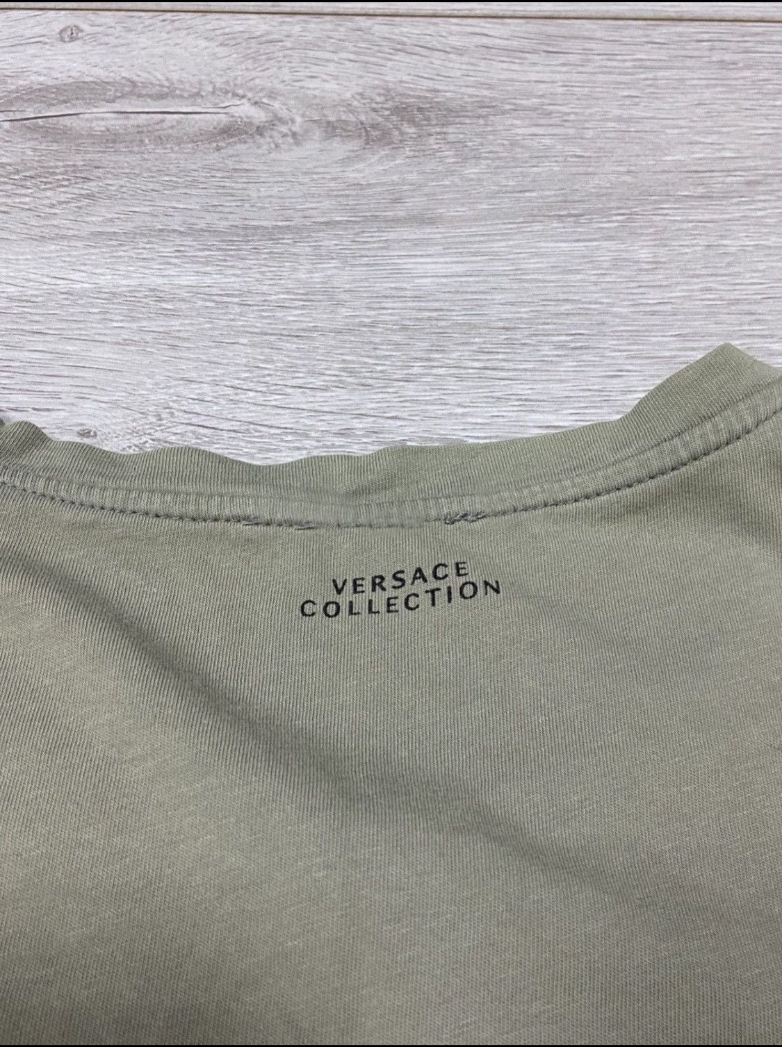 Vintage Versace vintage big logo patterns t-shirt Size US M / EU 48-50 / 2 - 3 Thumbnail