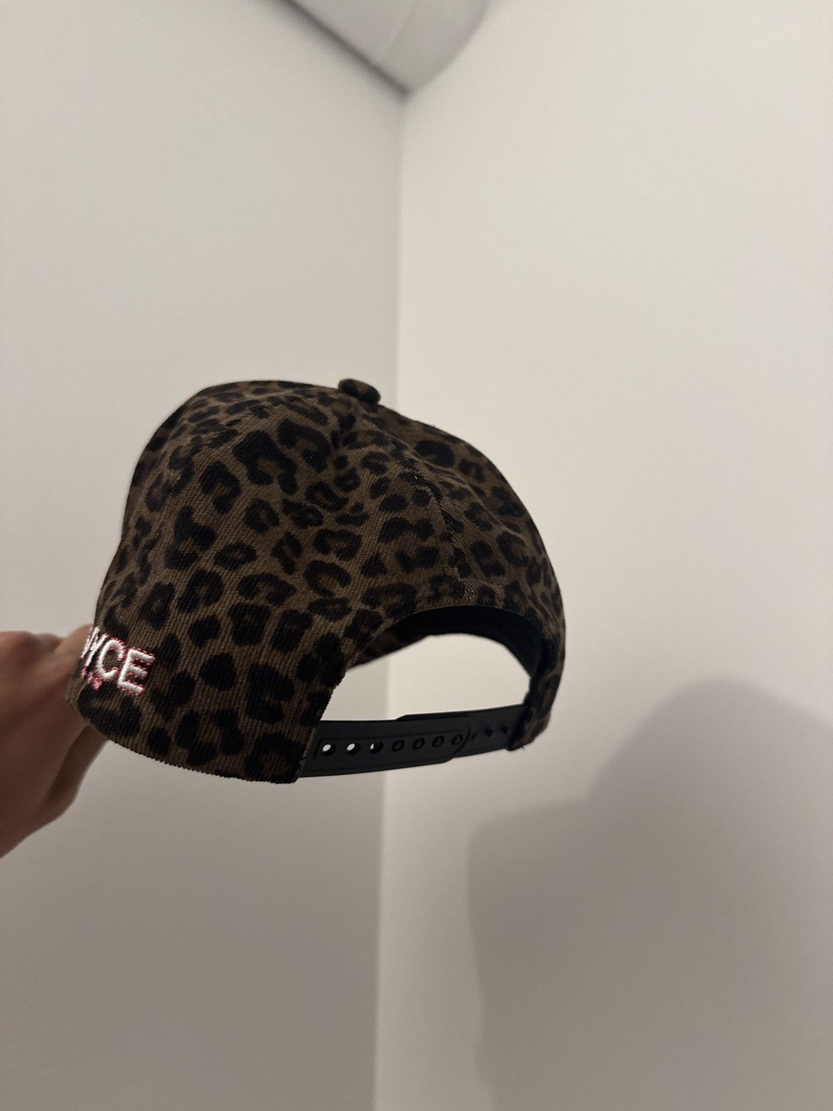 Other Cheetah lips Hat VYCE Size ONE SIZE - 3 Thumbnail