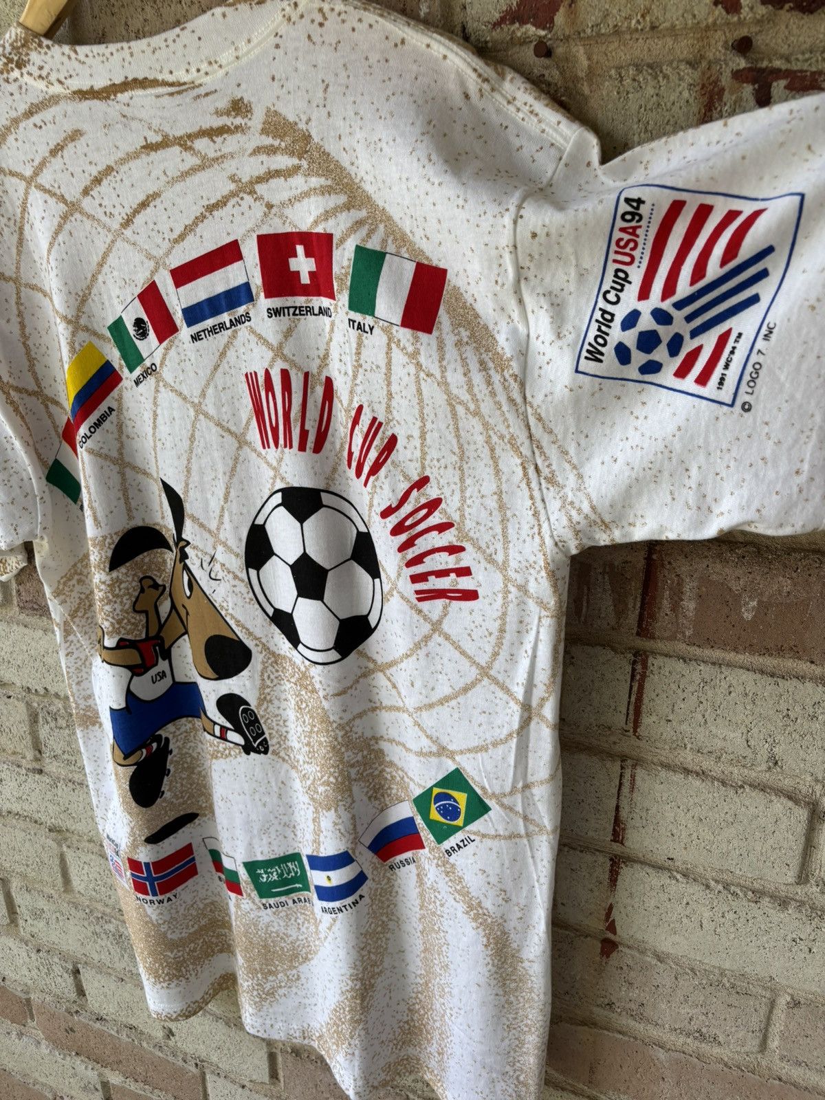 Vintage Vintage 1994 World Cup USA Aop Shirt Size US L / EU 52-54 / 3 - 7 Thumbnail