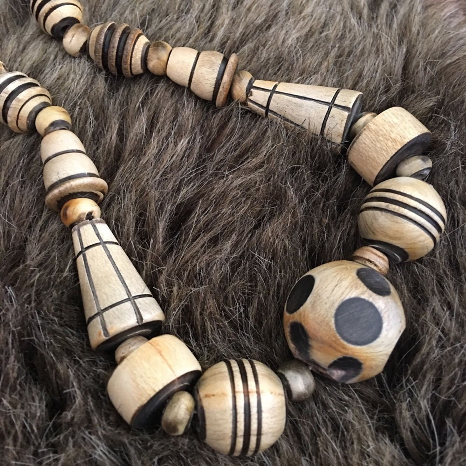 Vintage Vintage wood various shaped bead necklace Size ONE SIZE - 6 Thumbnail