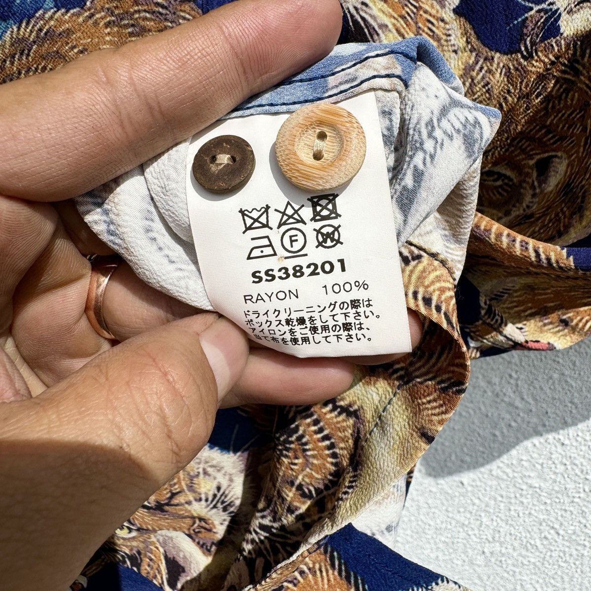Other RARE! Toyo Ent. Sun Surf 'One Hundred Tigers' Collar Shirt Size US M / EU 48-50 / 2 - 8 Thumbnail