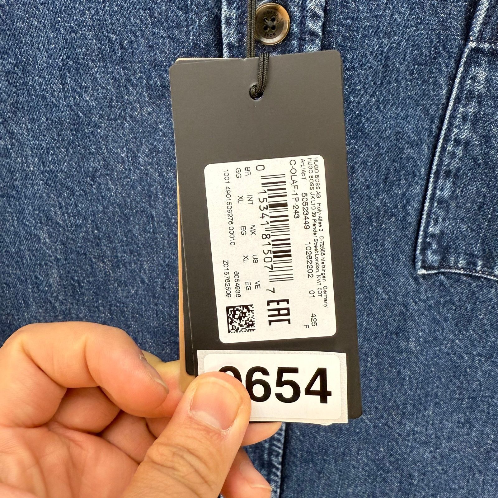 Hugo Boss HUGO BOSS MEN'S XLARGE RELAXED FIT DENIM SHIRT BLUE THICK Size US XL / EU 56 / 4 - 3 Thumbnail