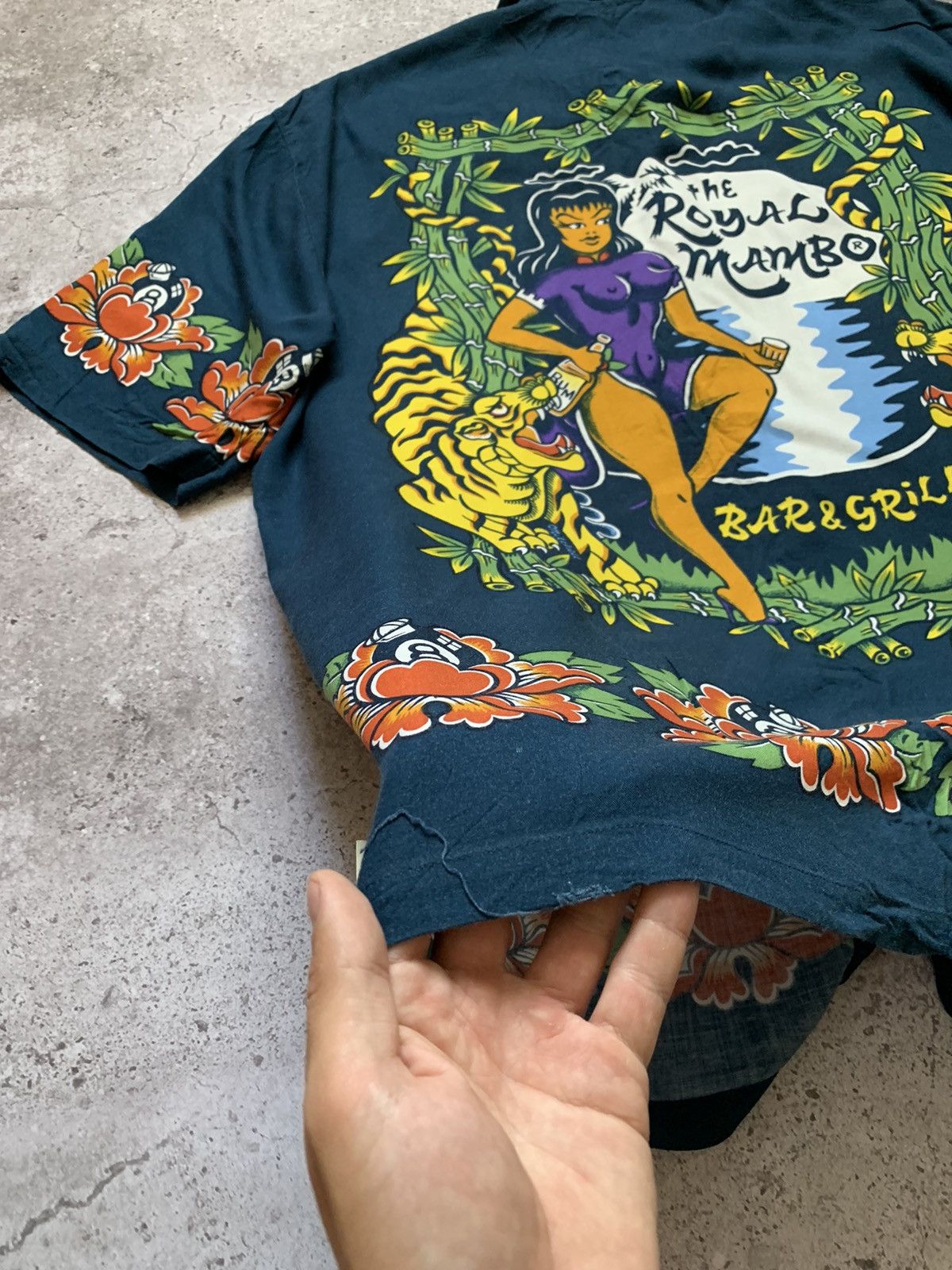 Mambo × Vintage Vintage Rare Mambo Loud Shirt Head Girlskeleton Hawaii Size US M / EU 48-50 / 2 - 9 Thumbnail