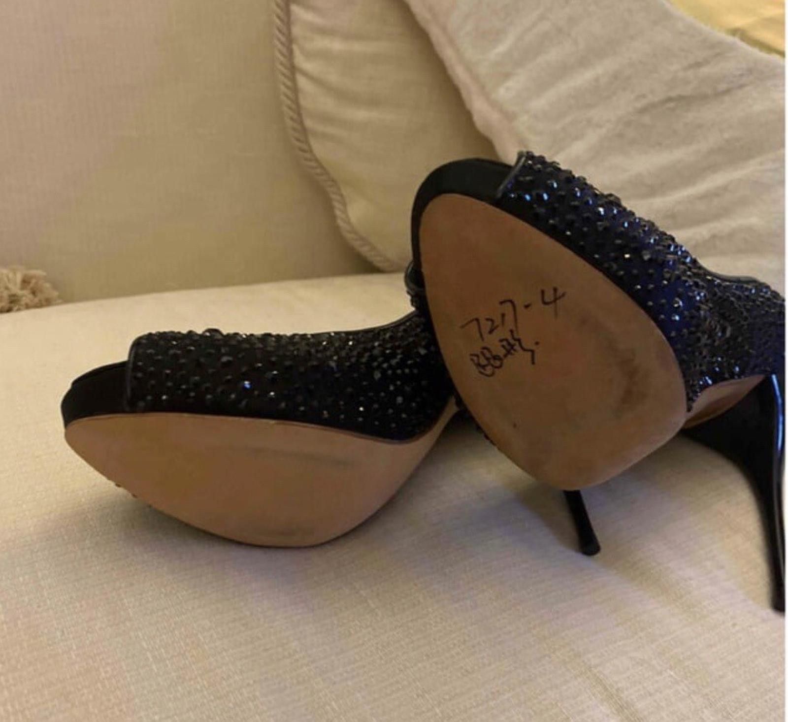 Alexander McQueen Alexander McQueen 38.5 Black Crystal Pumps High Heels Size US 8.5 / IT 38.5 - 4 Thumbnail