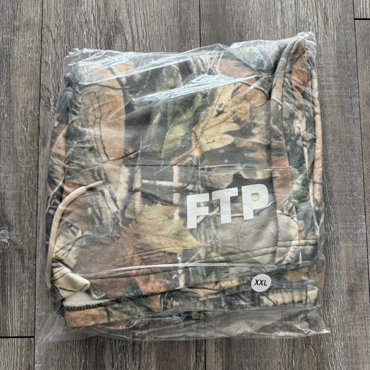 パンツ FTP LOGO SHORTS TREE CAMO L パンツ FTP LOGO SHORTS TREE CAMO L FTP Logo Shorts (Tree Camo