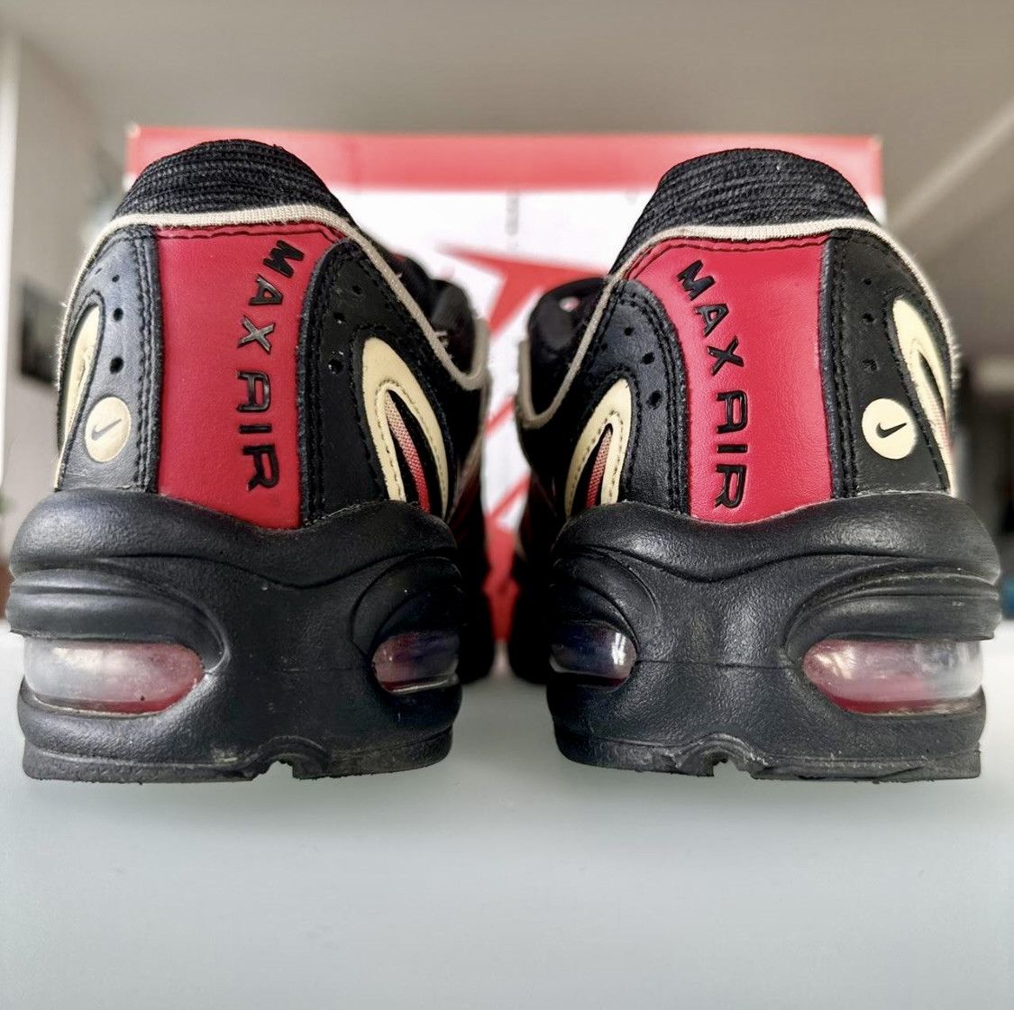 Nike Air max tailwind IV black/team gold university red Size US 9.5 / EU 42-43 - 3 Thumbnail