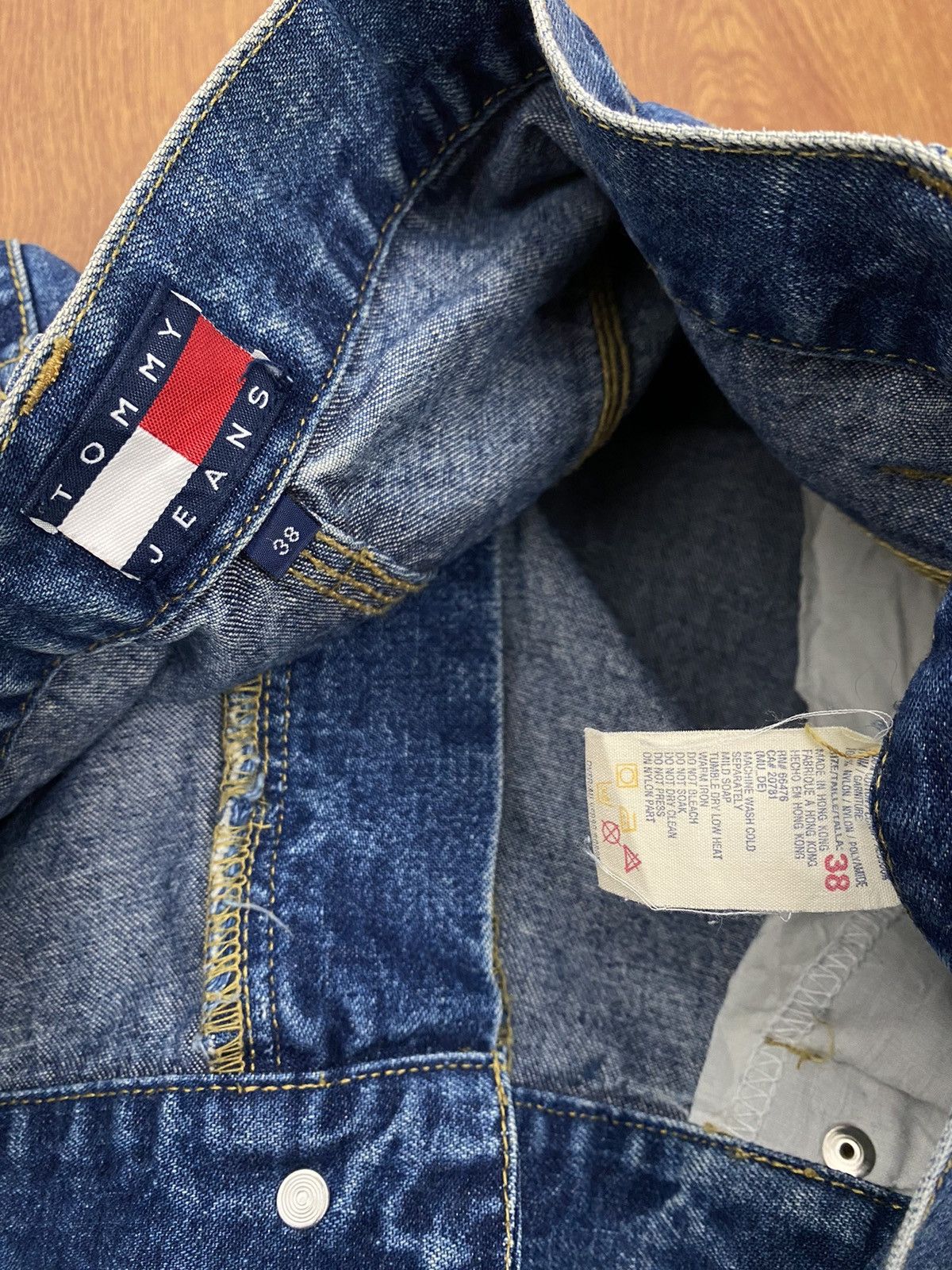Tommy Hilfiger × Vintage Y2K Jorts Tommy hilfiger denim Size US 38 / EU 54 - 5 Thumbnail