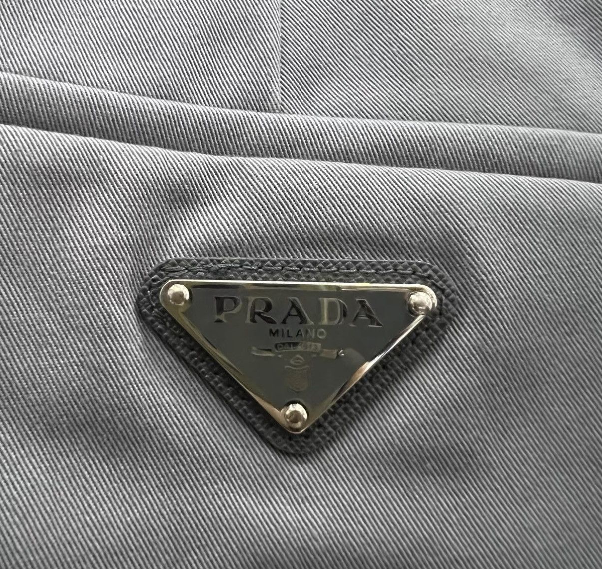 Prada Prada Grey Triangle Logo Shorts J41 Size US 36 / EU 52 - 3 Thumbnail