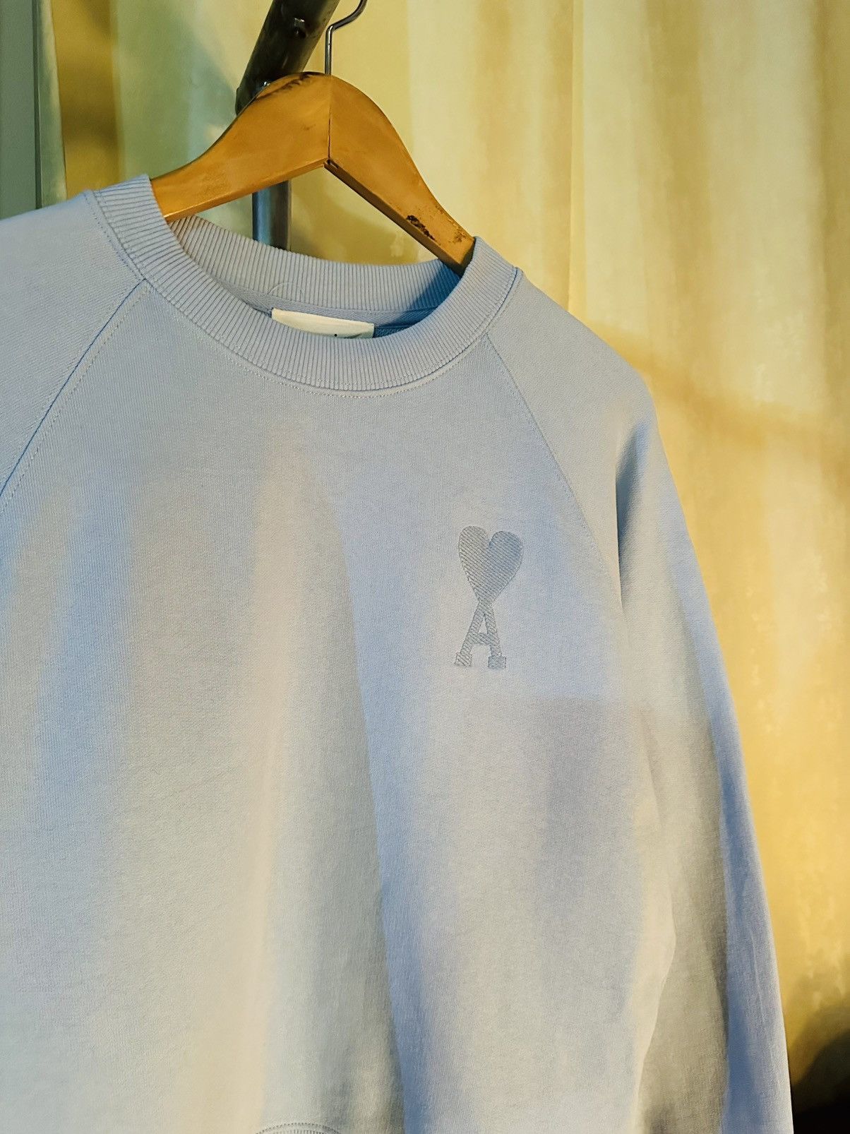 AMI Ami Paris Ami De Coeur Tonal Crewneck Size US M / EU 48-50 / 2 - 2 Thumbnail