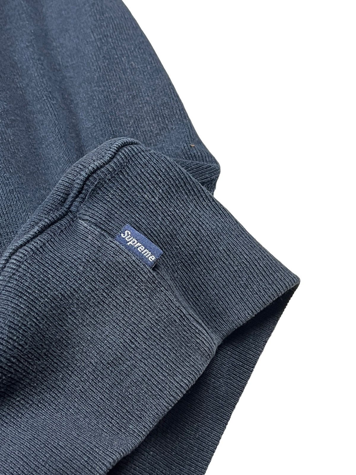 Supreme Vintage 2000 Supreme Box Logo Navy On Navy Hoodie Size US L / EU 52-54 / 3 - 8 Thumbnail