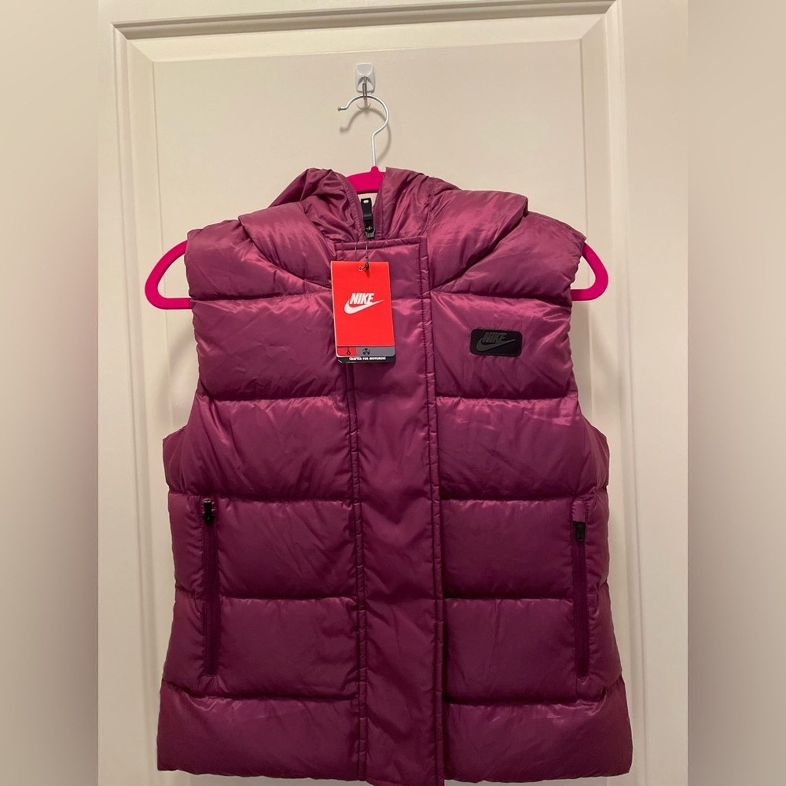Nike Nike Women's 550 Down Puffer Vest- Women’s Size Medium Size M / US 6-8 / IT 42-44 - 1 Thumbnail