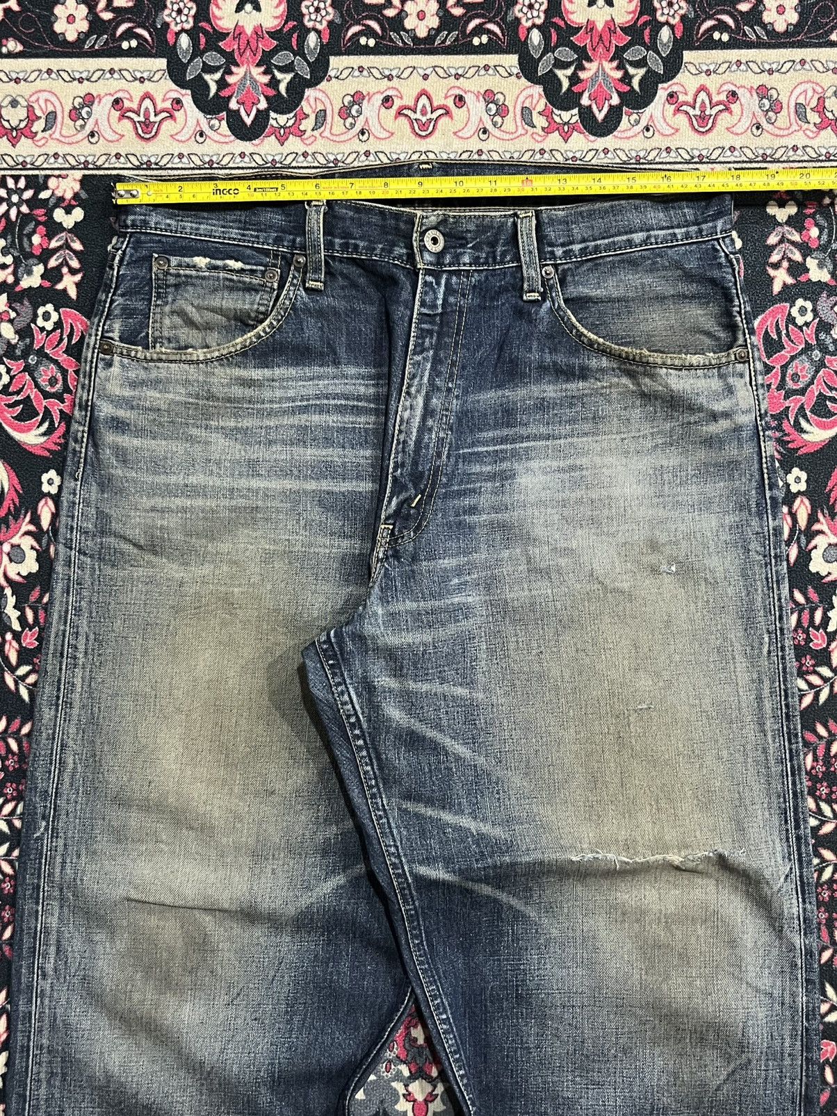 Levi's Y2K Levi’s 504 Dark Blue Faded Washed Distressed Baggy Jeans Size US 36 / EU 52 - 13 Thumbnail