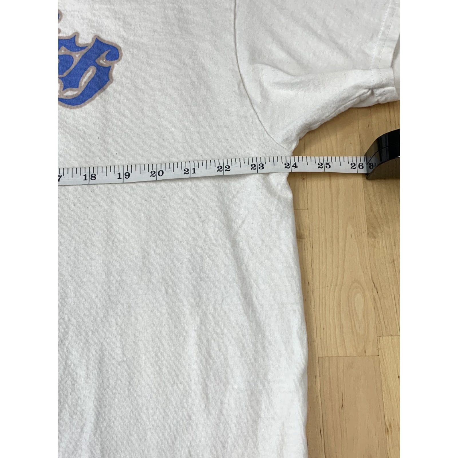 Vintage Billie Elish T-Shirt XL White Crew Neck Short Sleeve Men Regular Band Festival Pop Bling Graphic #1003 Size US XL / EU 56 / 4 - 5 Thumbnail