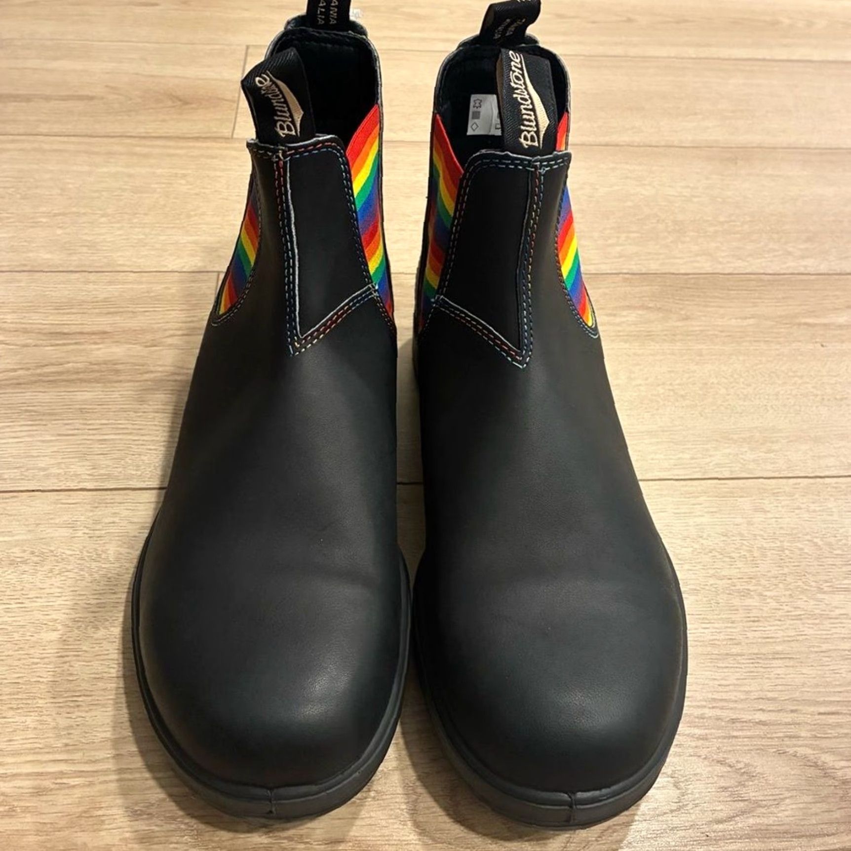 Blundstone VINTAGE Blundstone Men’s Original Chelsea Boot Black Rainbow Leather Size 13 Mens Boots Black Rainbow Leather Chelsea Boot 13 Size US 13 / EU 46 - 4 Thumbnail