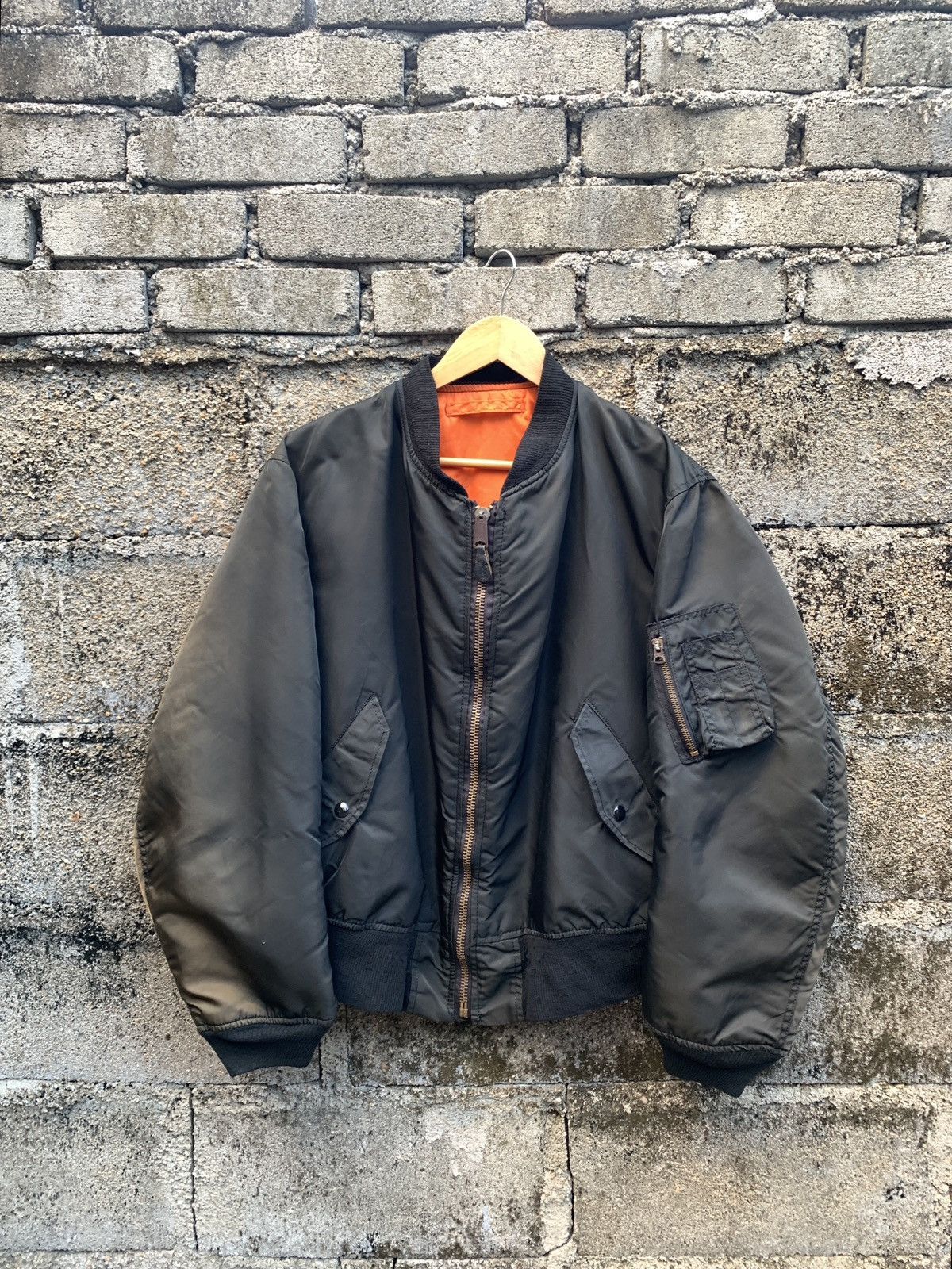 Alpha Industries 🔥SendOffer🔥Vintage Alpha Industries Bomber Jacket Size US L / EU 52-54 / 3 - 2 Thumbnail