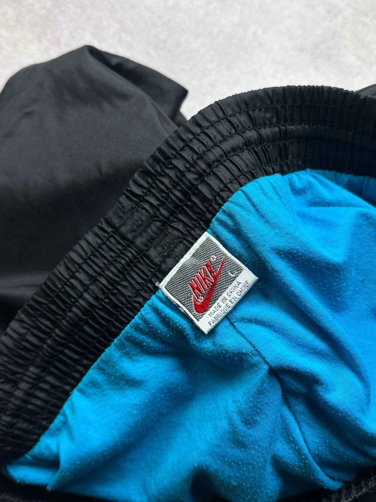 Nike Vintage Nike Nylon TN Skepta Style Y2K Tracksuit Y2K L Size US L / EU 52-54 / 3 - 7 Thumbnail