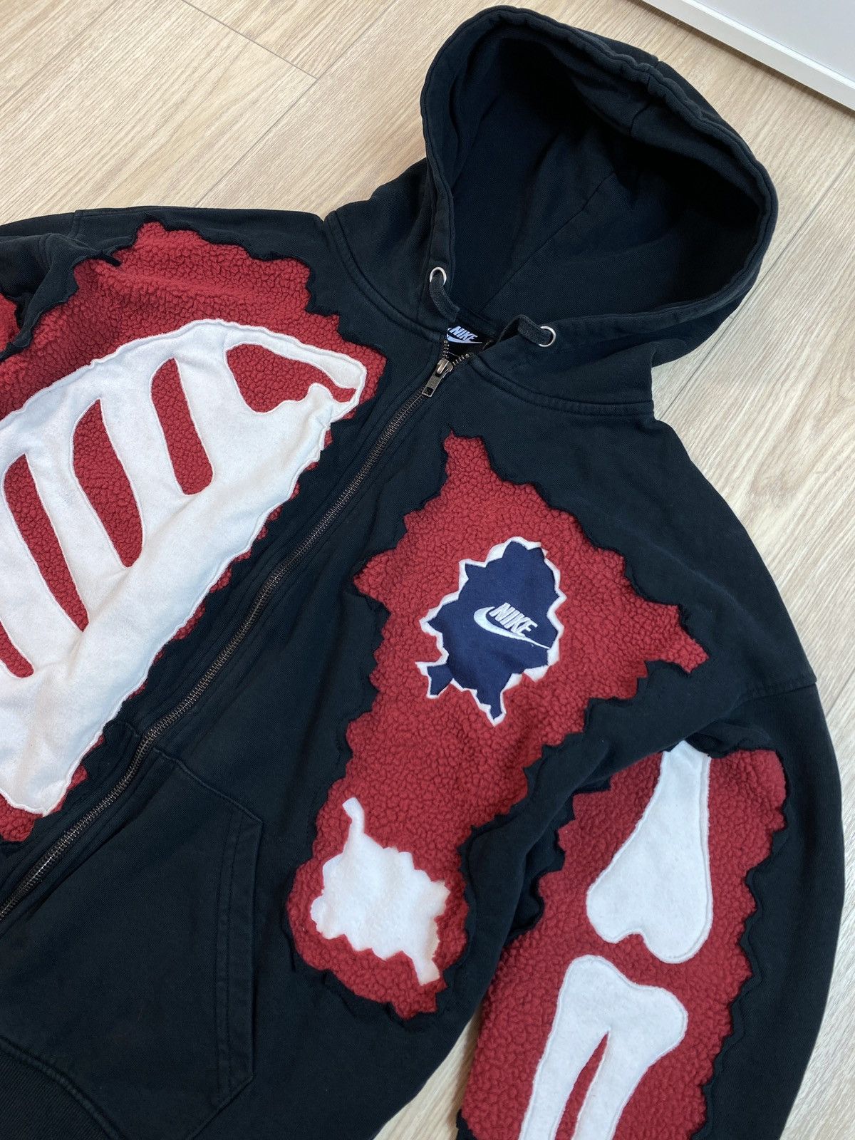 Japanese Brand × Nike × Vintage Nike Custom Skeleton Zip Up Hoodie Skull Bones Vintage Y2K Size US S / EU 44-46 / 1 - 7 Thumbnail