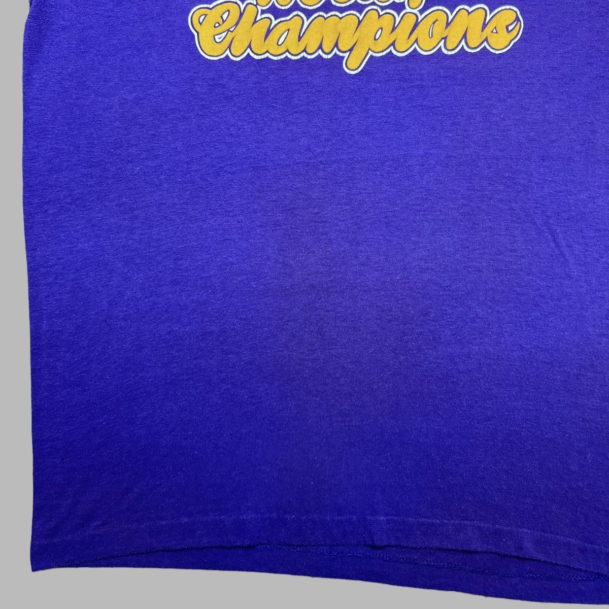 NBA × Vintage Vintage 1985 NBA Los Angeles Lakers World Champions Tee Size US L / EU 52-54 / 3 - 5 Thumbnail