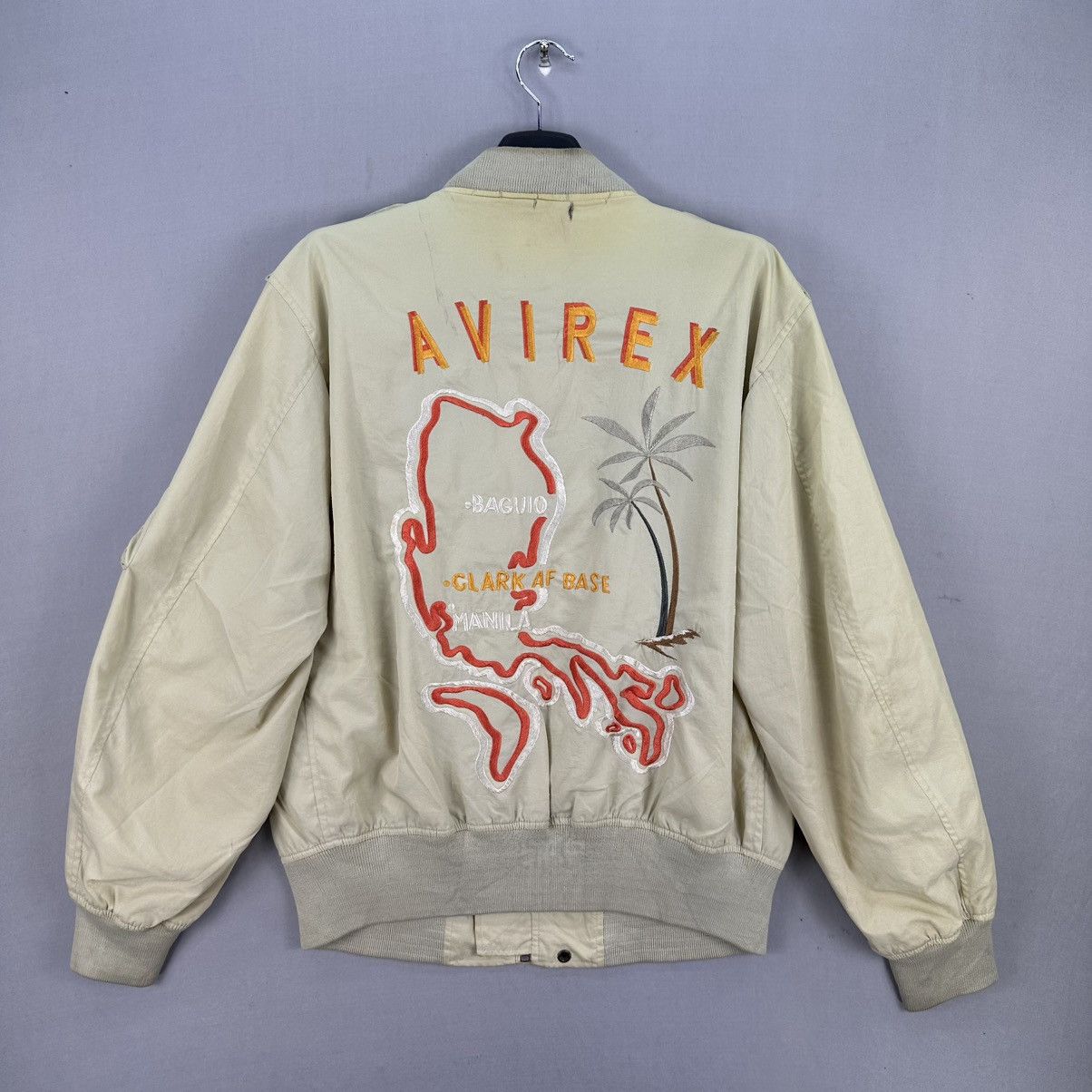Avirex Vintage Avirex Souvenir Bomber Jacket Embroidery Japan Map Size US L / EU 52-54 / 3 - 4 Thumbnail