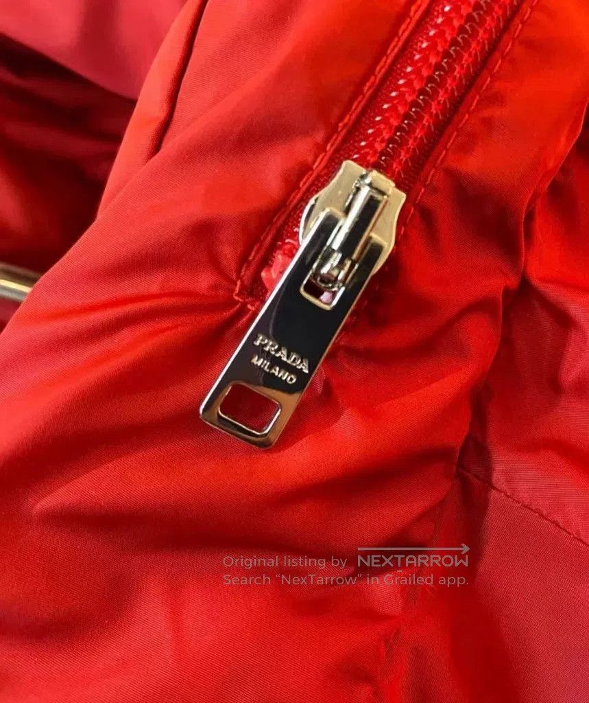 Prada PRADA Recycled Nylon Light Jacket Size 38. Size S / US 4 / IT 40 - 2 Thumbnail