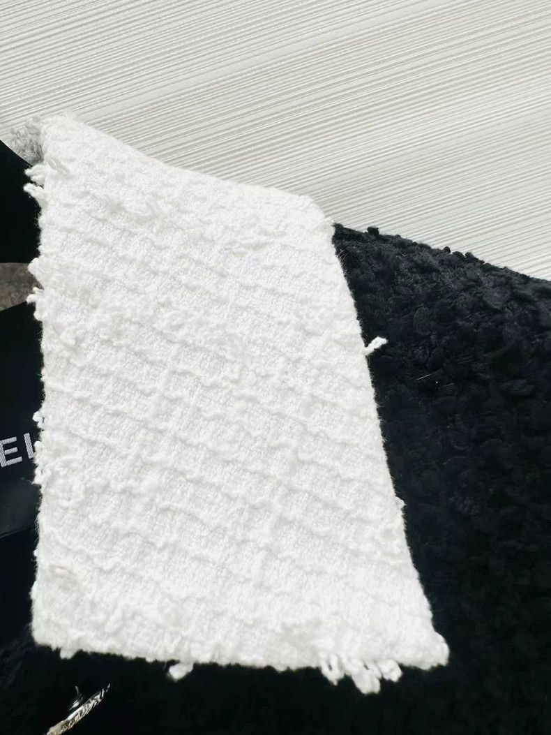 Chanel Chanel 25P black tweed white lapel short jacket Size XXS / US 00 / IT 34 - 6 Thumbnail