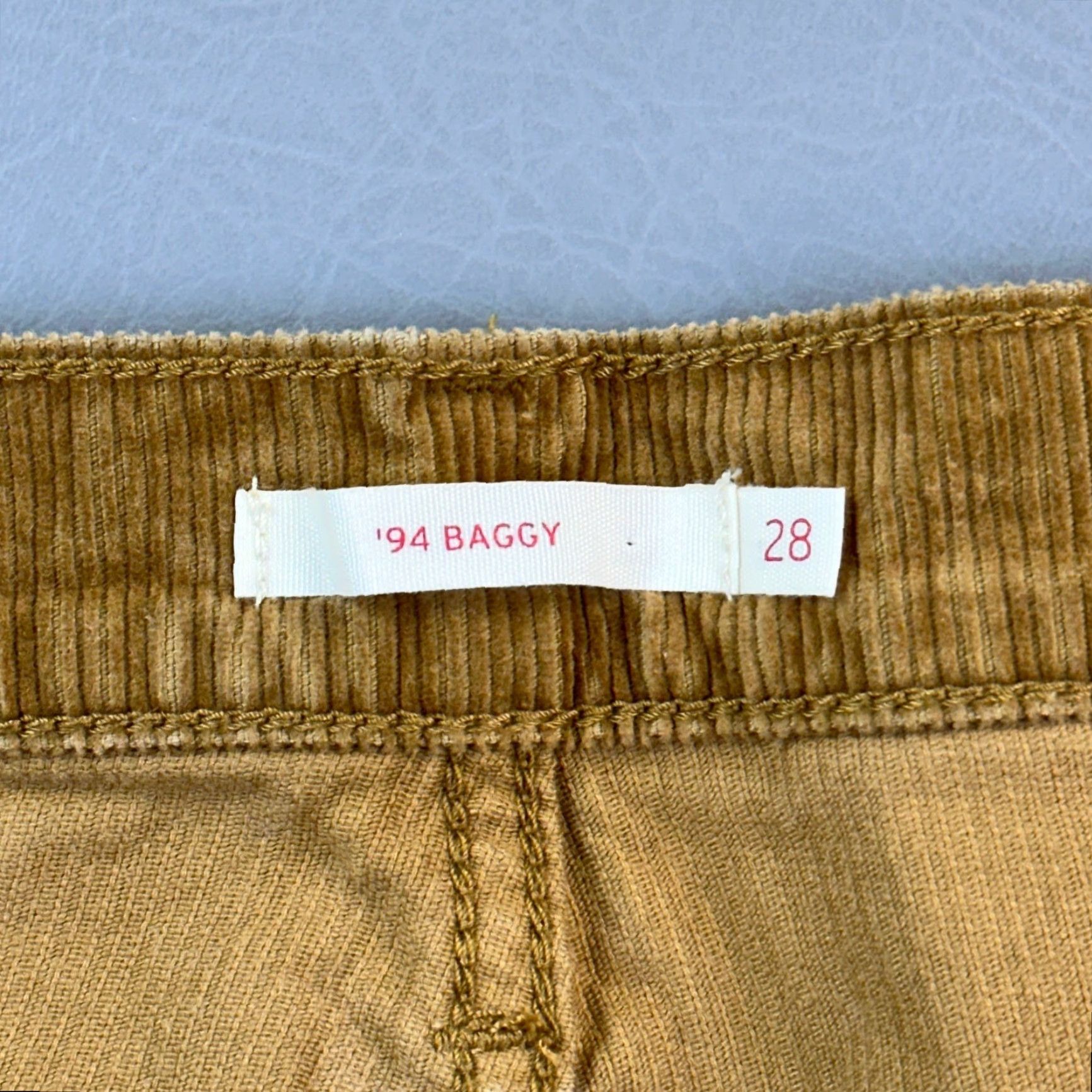 Levi's VINTAGE Levi's Pants Baggy 1990s 90s Corduroy Brown Relaxed Straight Women's 28 30x31 Chino Logo Pockets Retro Casual Workwear Ocean? Size 28" / US 6 / IT 42 - 6 Thumbnail