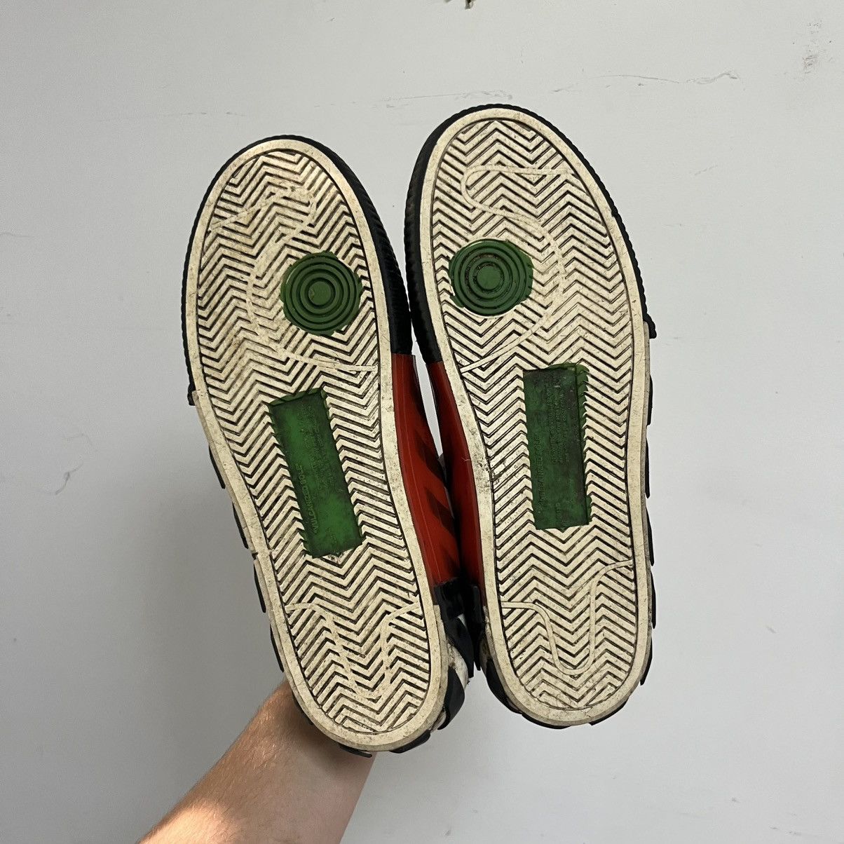 Off-White Off-white Vulcanized Shoes Size US 8 / EU 41 - 9 Thumbnail