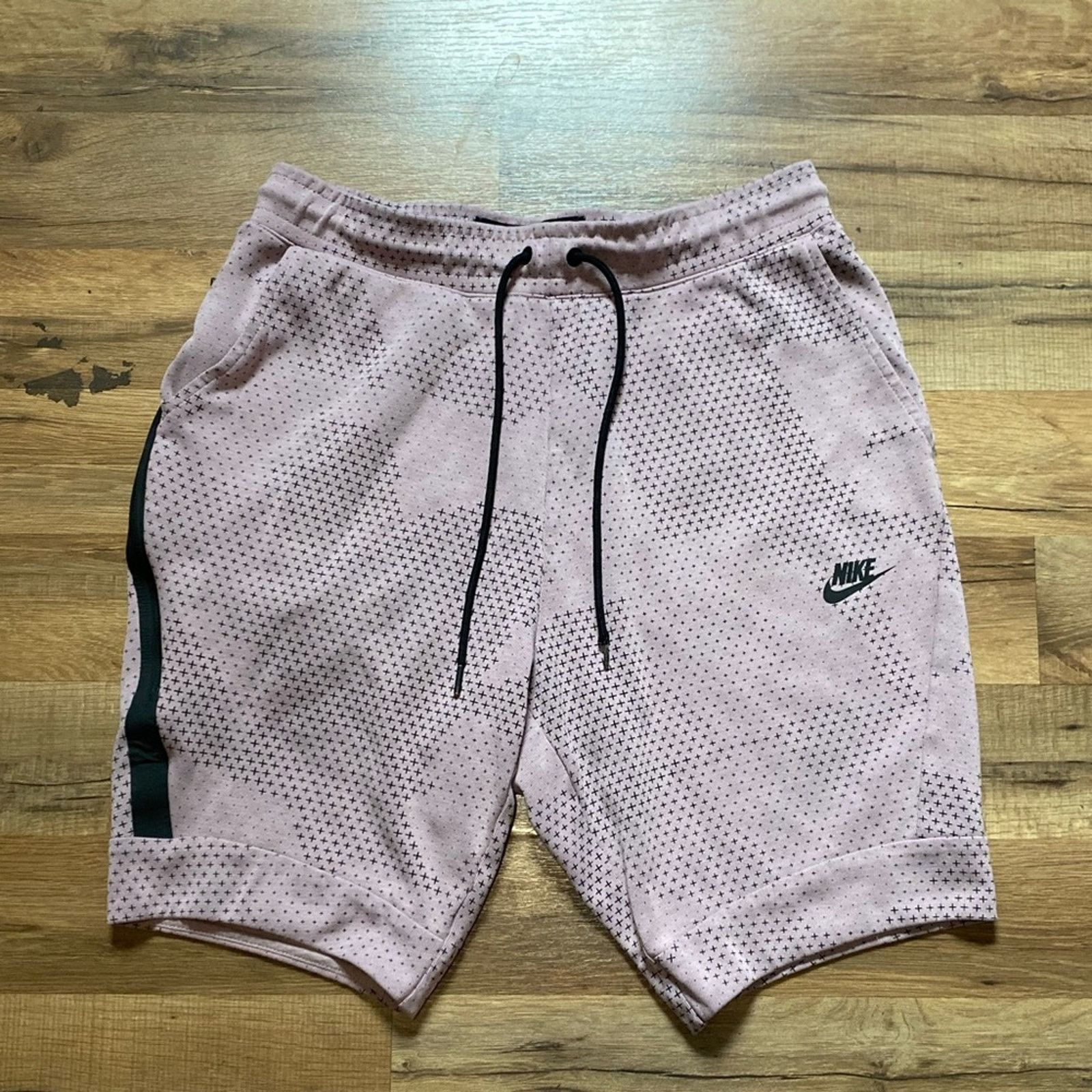 Nike 2013 Nike Tech Fleece Shorts Size US 30 / EU 46 - 1 Thumbnail