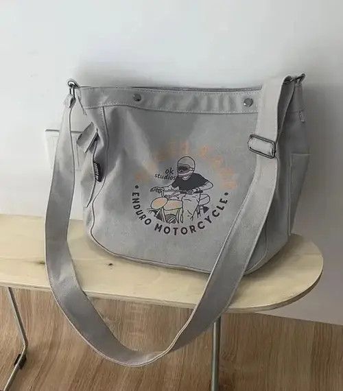 Japanese Brand 90s retro cartoon graphic canvas shoulder bag crossbody Size ONE SIZE - 4 Thumbnail