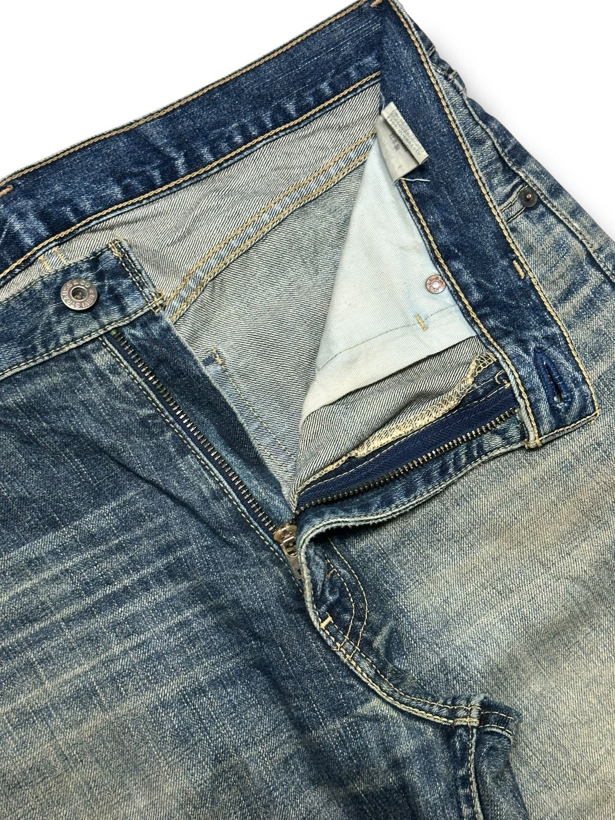 Levi's Levi’s 502 Regular Tapered Fit MudWash Distressed Faded Jean Size US 34 / EU 50 - 13 Thumbnail