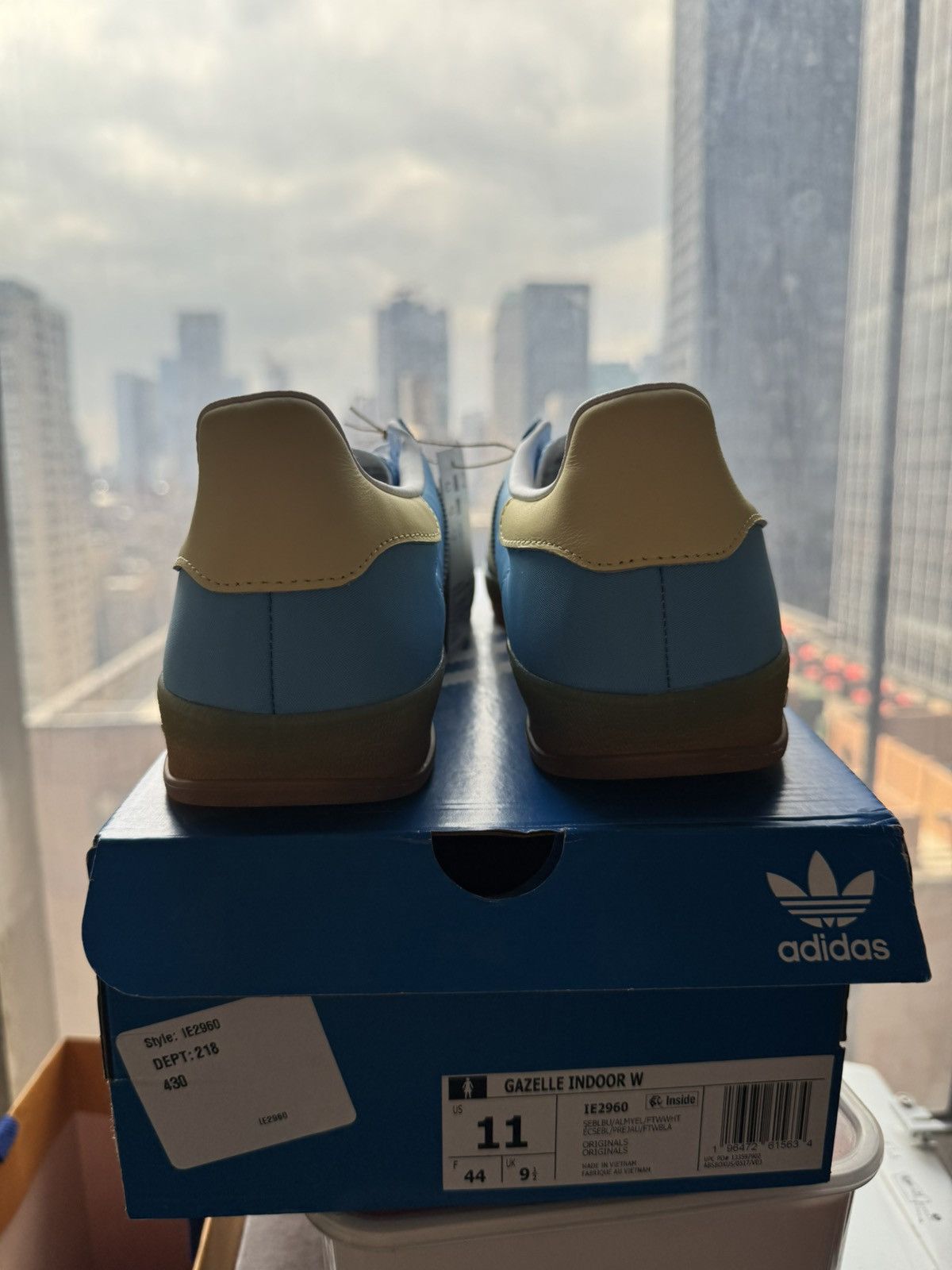 Adidas Gazelle adidas Size US 9.5 / EU 42-43 - 8 Thumbnail
