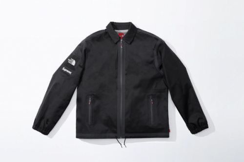 Supreme × The North Face New Supreme x The North Face Outer tape seam coach jacket L Size US L / EU 52-54 / 3 - 2 Thumbnail