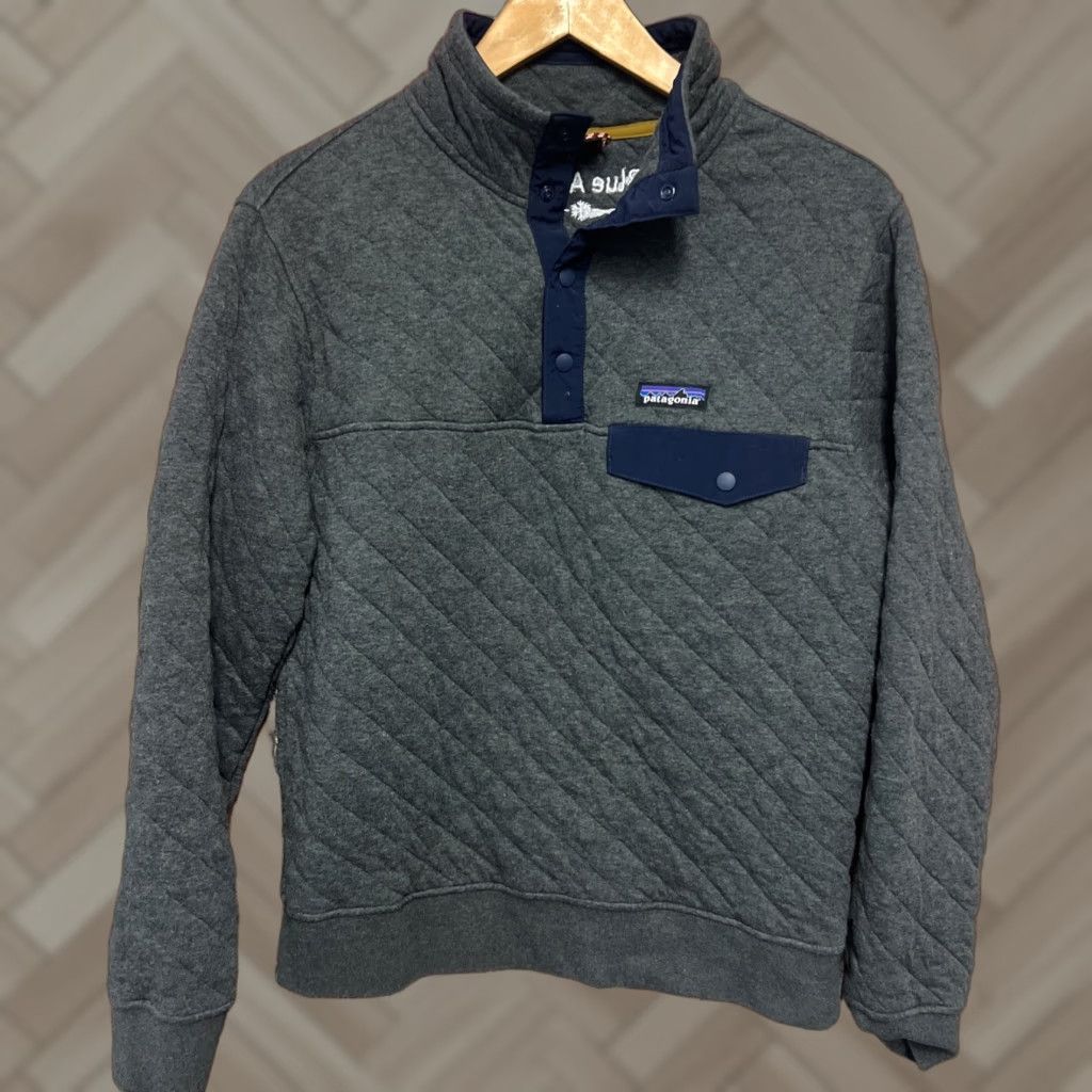 Patagonia Patagonia Sweater Men’s Size S Gray Quilt Snap T Pullover Organic Logo Logo Quilted All Seasons Pullover Size US S / EU 44-46 / 1 - 1 Thumbnail