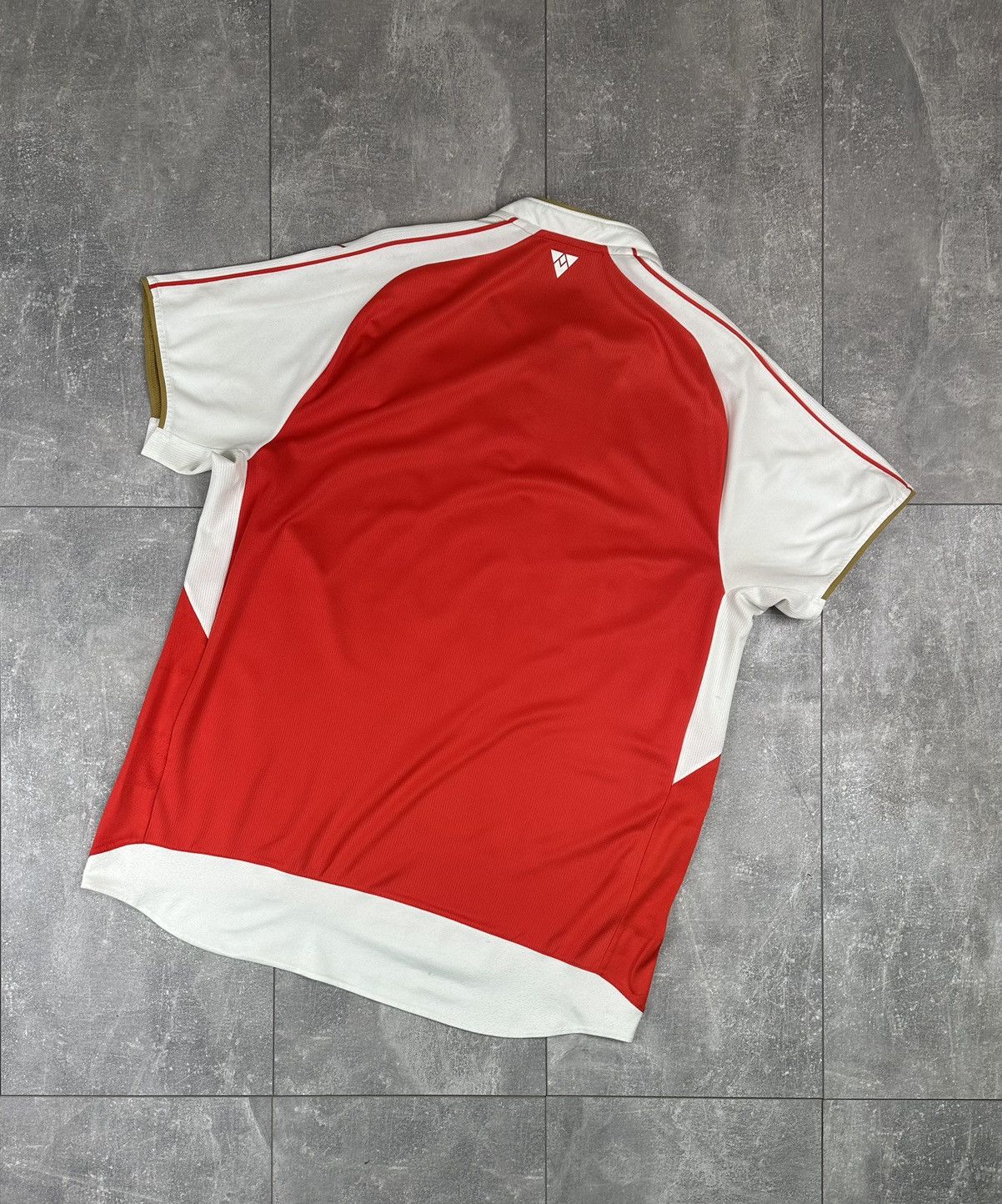 Puma Puma Arsenal Home 2015/16 Soccer Jersey Size US XL / EU 56 / 4 - 17 Thumbnail