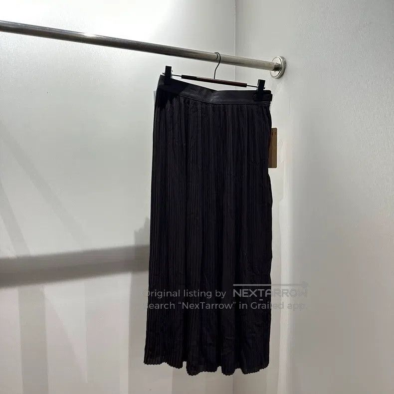 Hermes Hermes Leather and Pleated Skirt Size 24" / US 00 / IT 34 - 1 Thumbnail