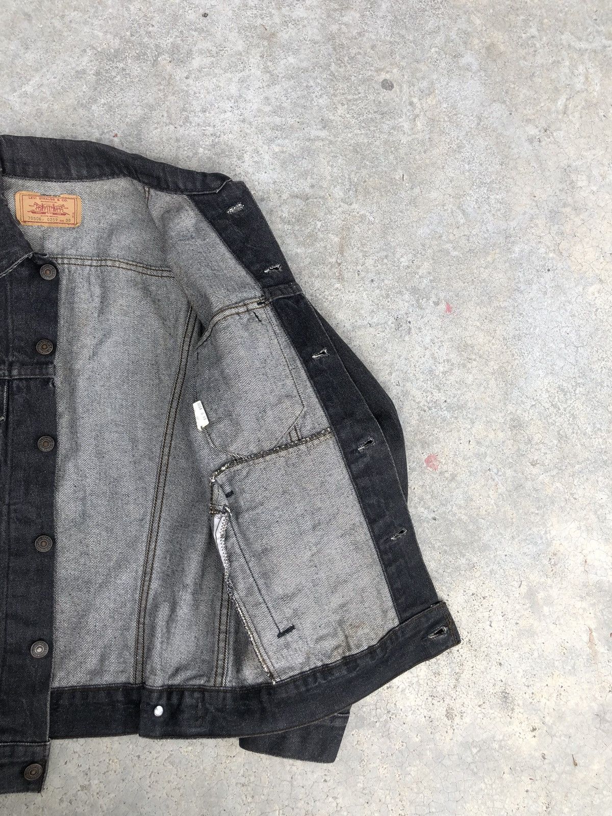 Levi's Vintage 80s Levis Denim Jacket Distressed Denim Size US M / EU 48-50 / 2 - 4 Thumbnail