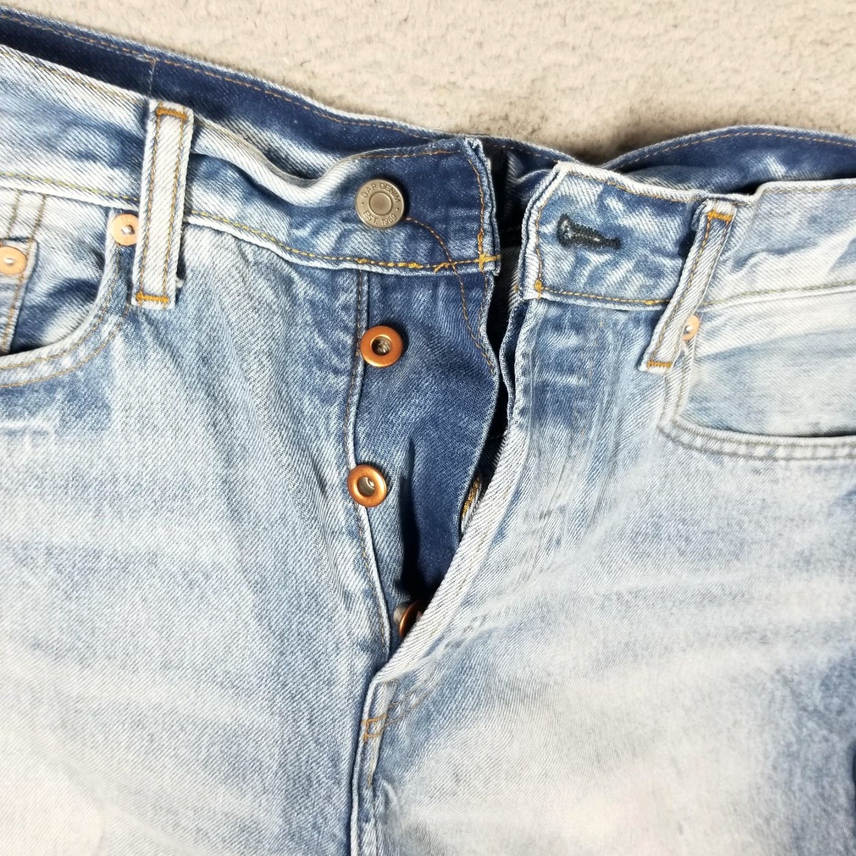 Gap Gap Easy Taper RGD Denim Jeans Mens 32x30 Blue Medium Stone Tapered Button Fly Size US 32 / EU 48 - 3 Thumbnail