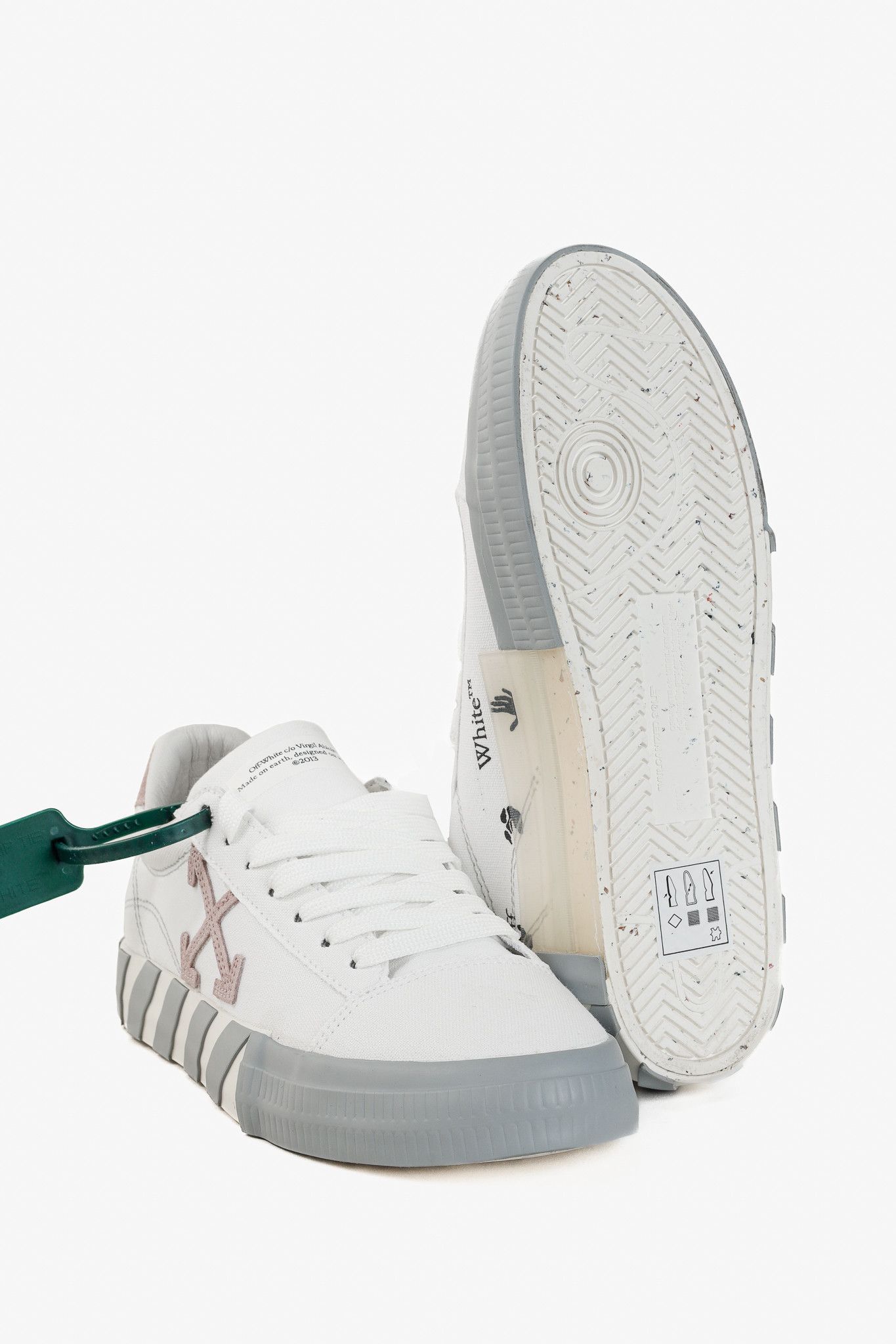Off-White OFF-WHITE Low Vulcanized Canvas Low-Top Sneakers Size US 8.5 / IT 38.5 - 4 Thumbnail