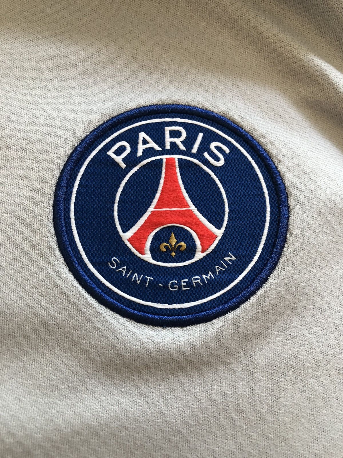 Nike PARIS SAINT GERMAIN NIKE SOCCER VINTAGE FOOTBALL SWEATSHIRT Size US L / EU 52-54 / 3 - 7 Thumbnail