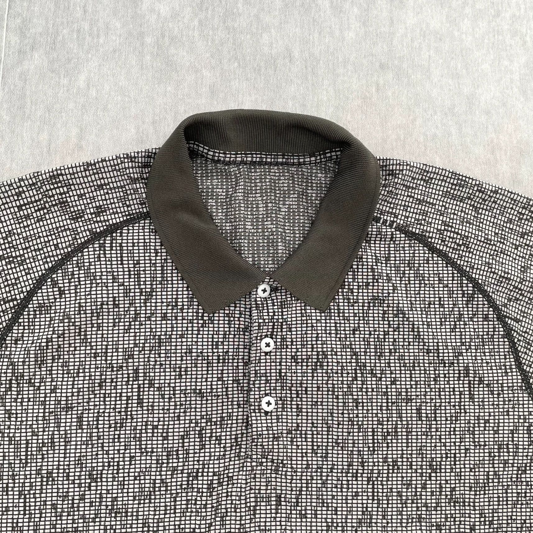 Lululemon VINTAGE Lululemon Polo Shirt Adults 2XL Gray Short Sleeve Activewear Gym Sports Size US XXL / EU 58 / 5 - 3 Thumbnail