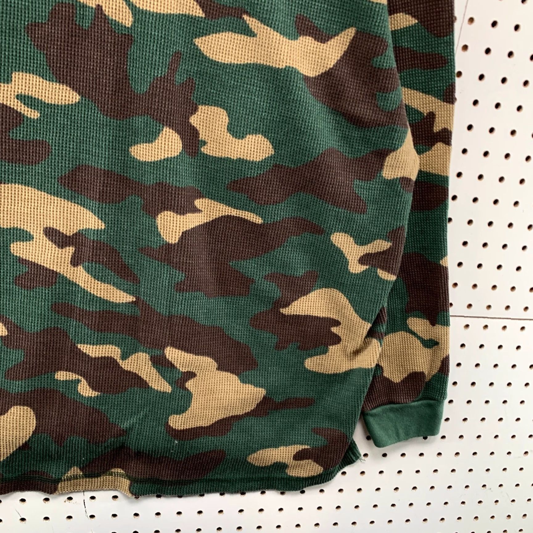 Vintage VINTAGE KingSize Camo Thermal Shirt Mens Big 4XL Henley Camouflage Long Sleeve Size US XXL / EU 58 / 5 - 4 Thumbnail
