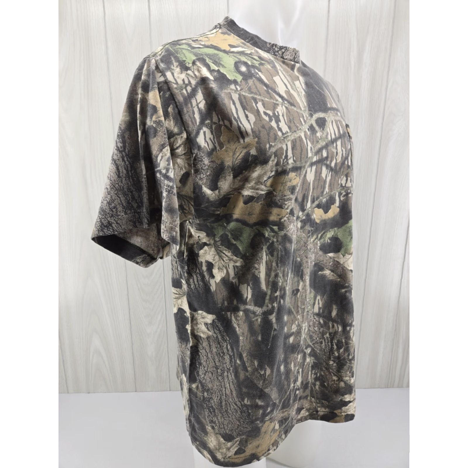 Vintage VTG RedHead Mossyoak Breakup Camouflage T Shirt Large Short Sleeve Pocket USA Mens Shirt Size US L / EU 52-54 / 3 - 6 Thumbnail