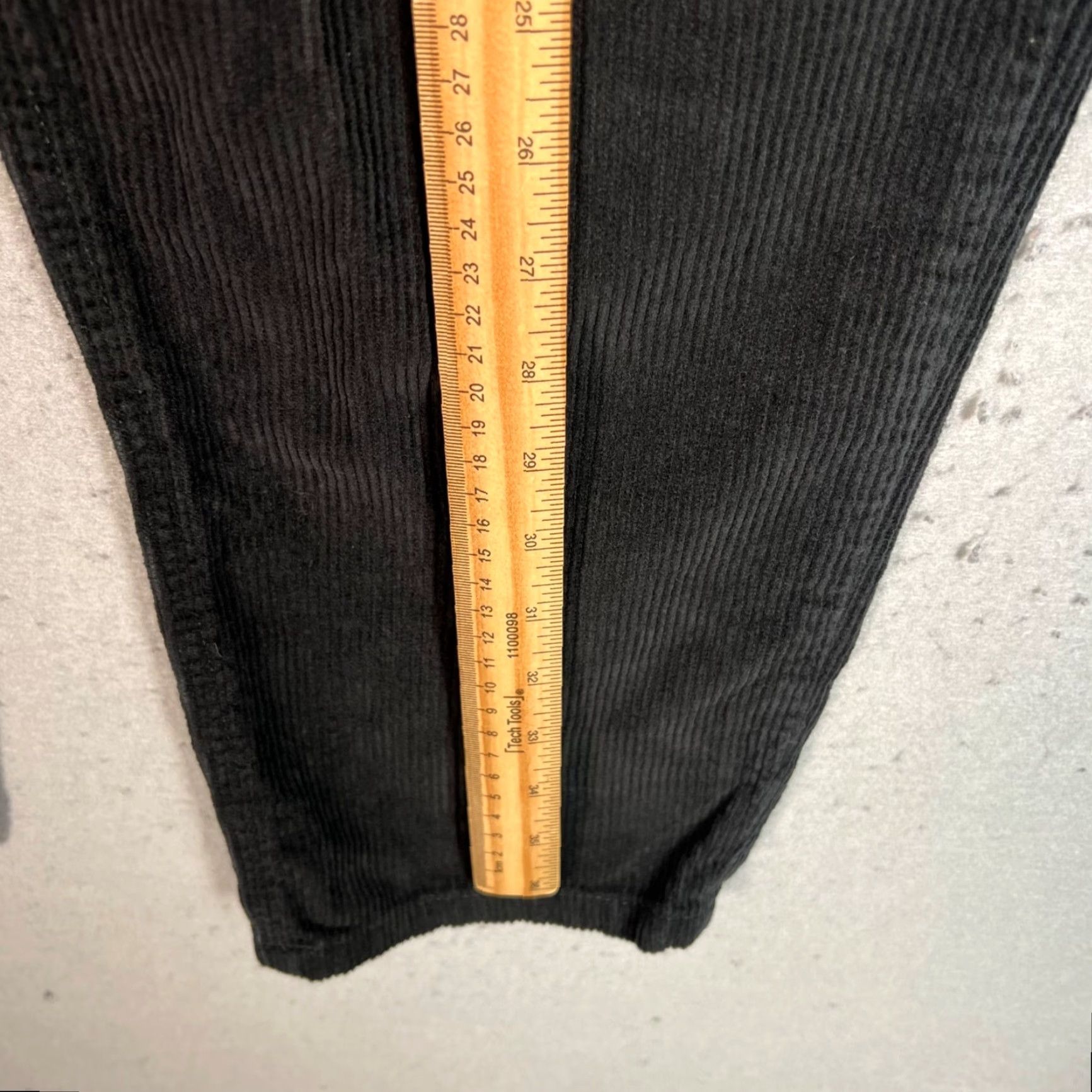 Urban Outfitters BDG Urban Outfitters Black Corduroy Dad Fit Pants Mens Casual Cotton 33 x 32 Rect Straight Regular Front Flat Front Chino Size US 33 - 6 Thumbnail
